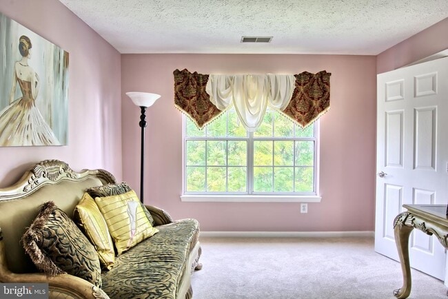 Building Photo - 534 Kennington Rd