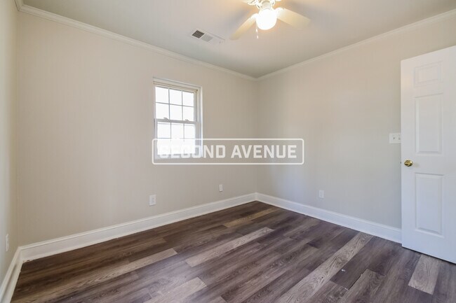 Building Photo - 232 N Lake Dr