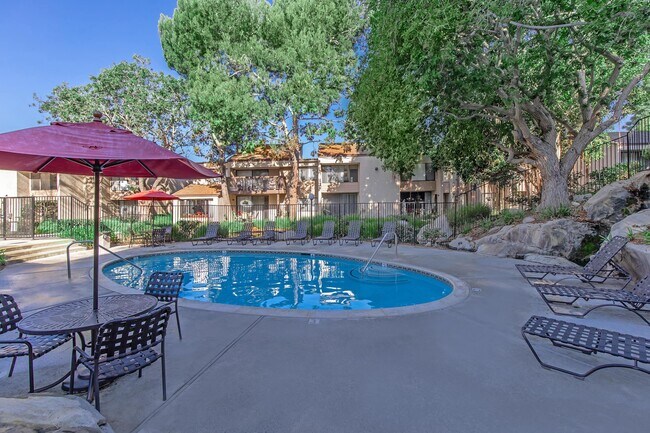 Building Photo - Huntington Lakes Apartments