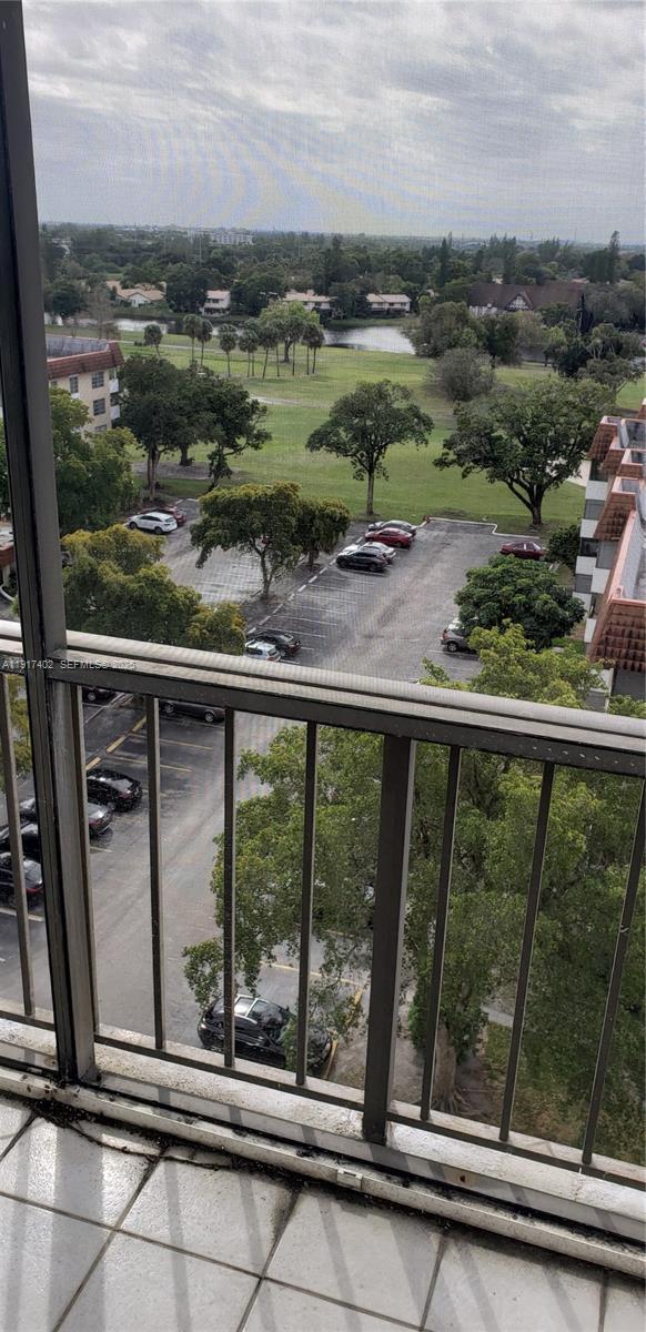 Building Photo - 4174 Inverrary Dr