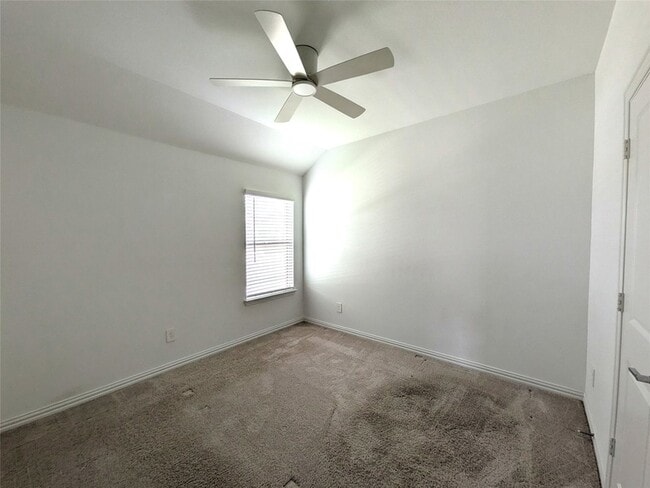 Building Photo - 14601 Little Water Dr