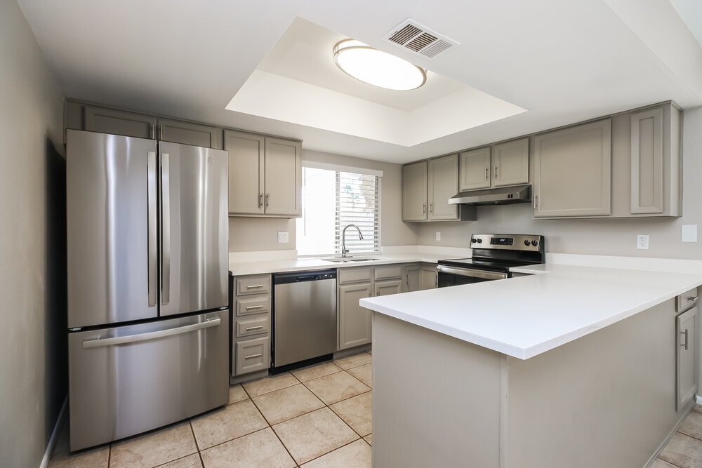 Building Photo - 1213 W Stottler Dr