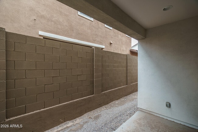Building Photo - 2779 Claire Dr