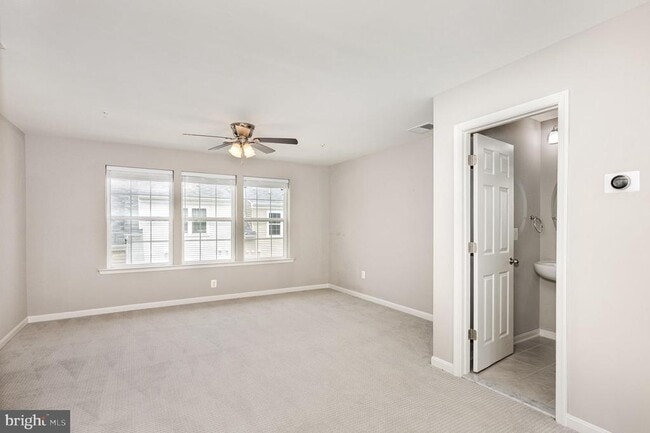 Building Photo - 7223 Barry Ln