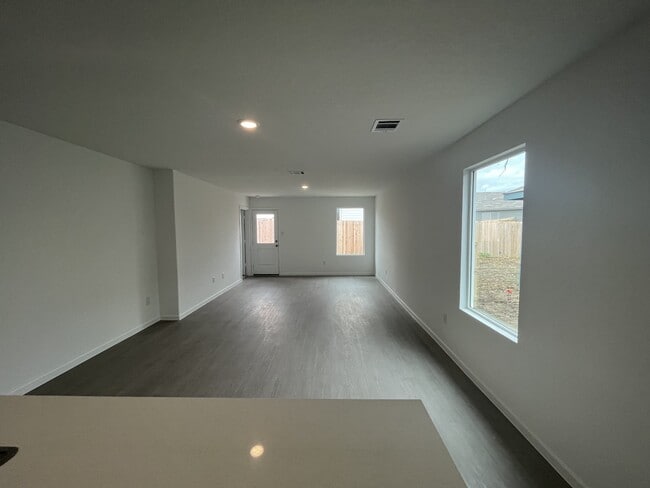 Building Photo - 5716 Alope Wy