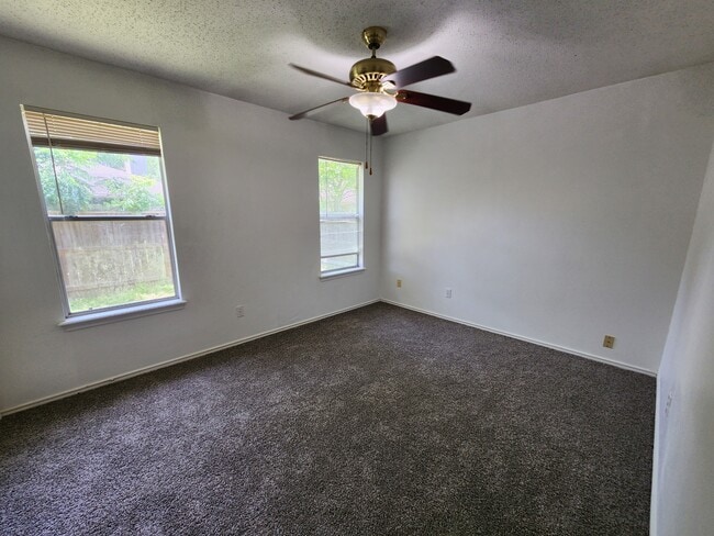 Building Photo - 7833 Impala Dr