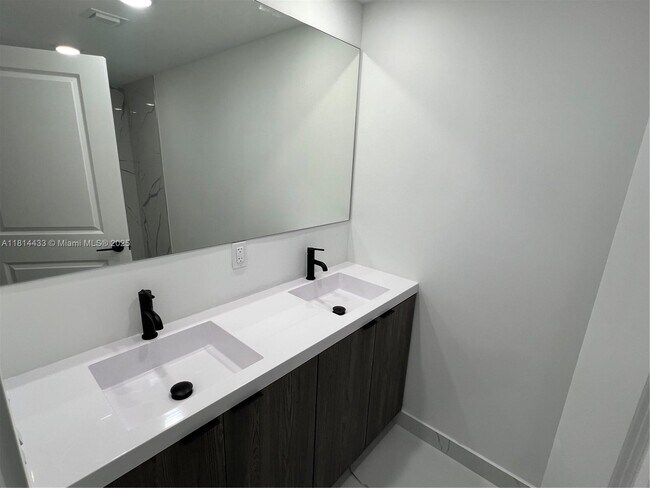 Building Photo - 14617 SW 262nd St