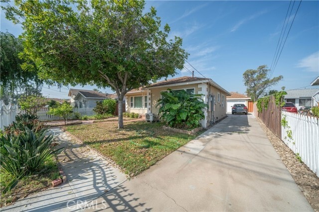 Building Photo - 517 N Soldano Ave