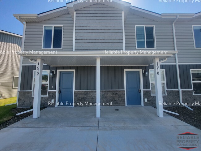 Building Photo - 1610 Hannah Ln