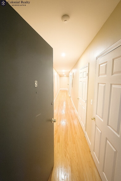 Building Photo - 60 Egmont St