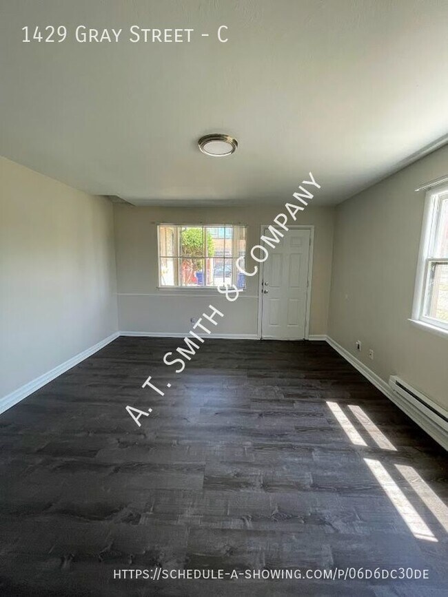 Building Photo - 1429 Gray St