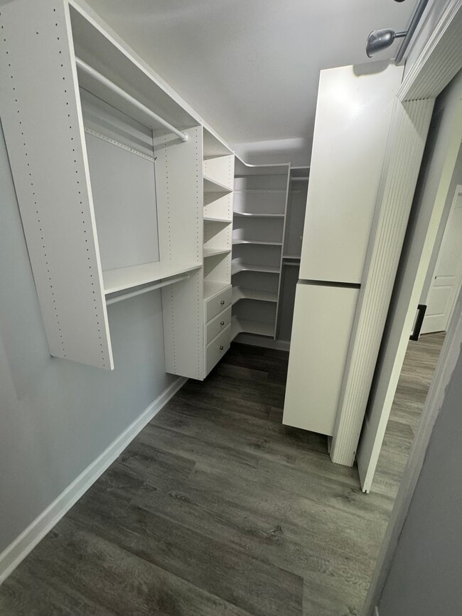 Building Photo - 44 Oxford St