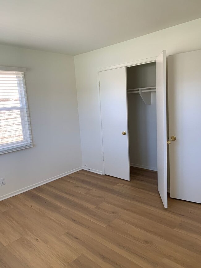 Building Photo - Great Neighborhood, 3 Bedroom Home for Rent