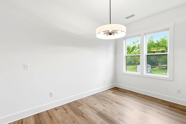 Building Photo - Custom Home in Seagate | 4 Bedrooms • 3 Bathrooms • Minutes to Wrightsville Beach