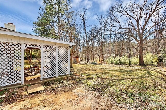 Building Photo - 8729 Timbercrest Cir