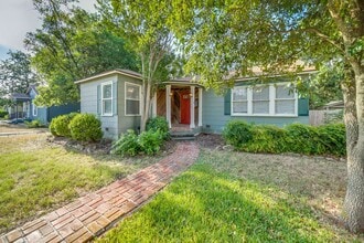Building Photo - 136 Harmon Dr