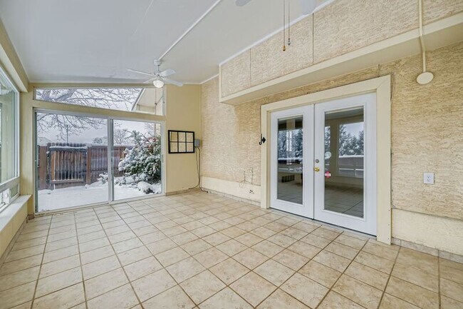 Building Photo - 1109 Panorama Dr