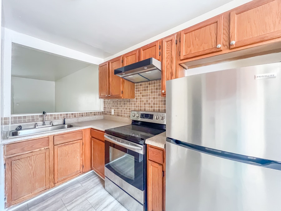 Building Photo - 30 Fox Hill Dr