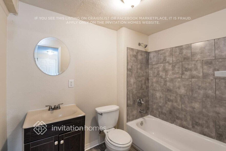 Building Photo - 9848 Kenton Cir