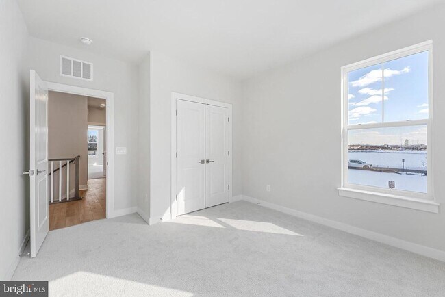 Building Photo - 44592 Strabane Ter