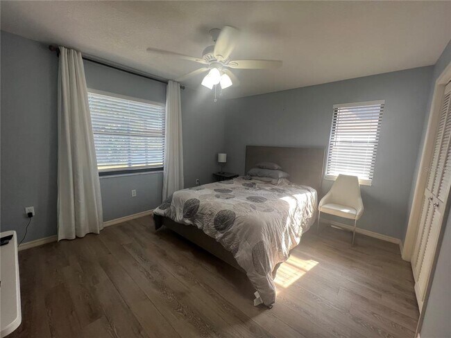 Building Photo - 470 Strasburg Dr