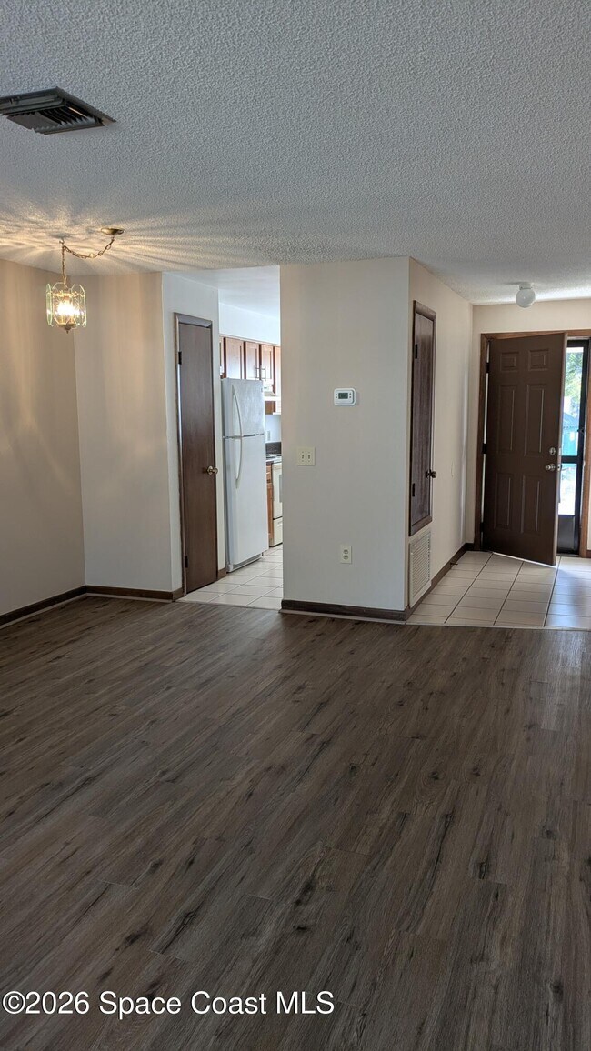 Building Photo - 1514 Clearlake Rd