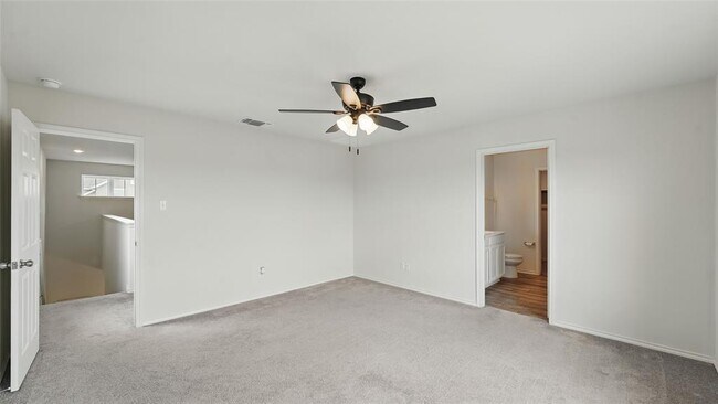 Building Photo - 139 Madrono Dr