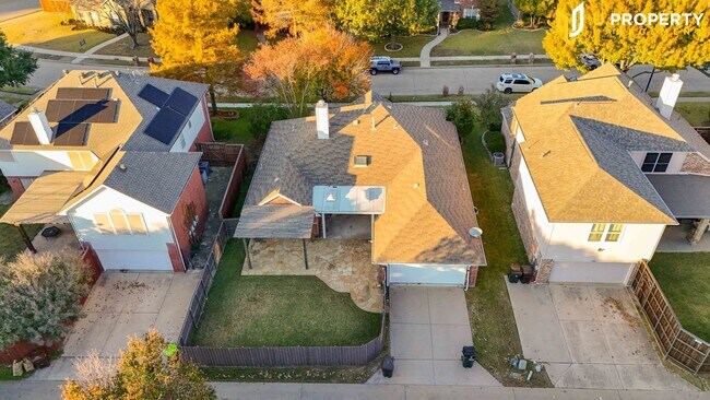 Building Photo - What's special