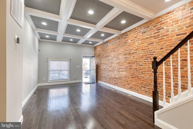 Building Photo - 635 S Lehigh St