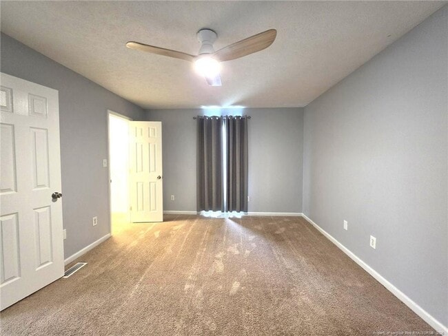Building Photo - 910 Foxhunt Ln