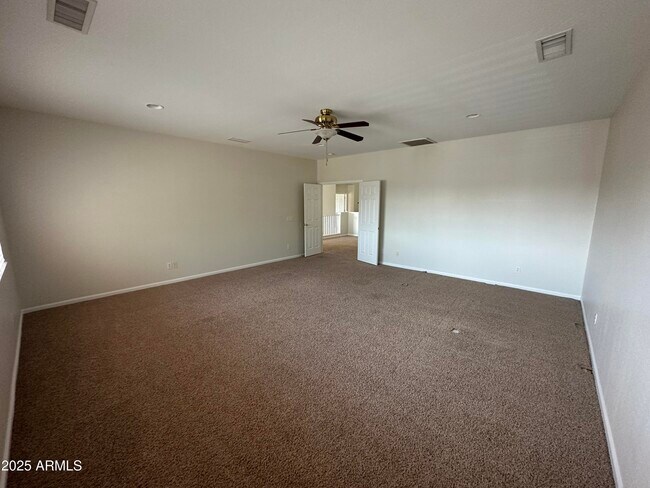 Building Photo - 200 W Flamingo Dr