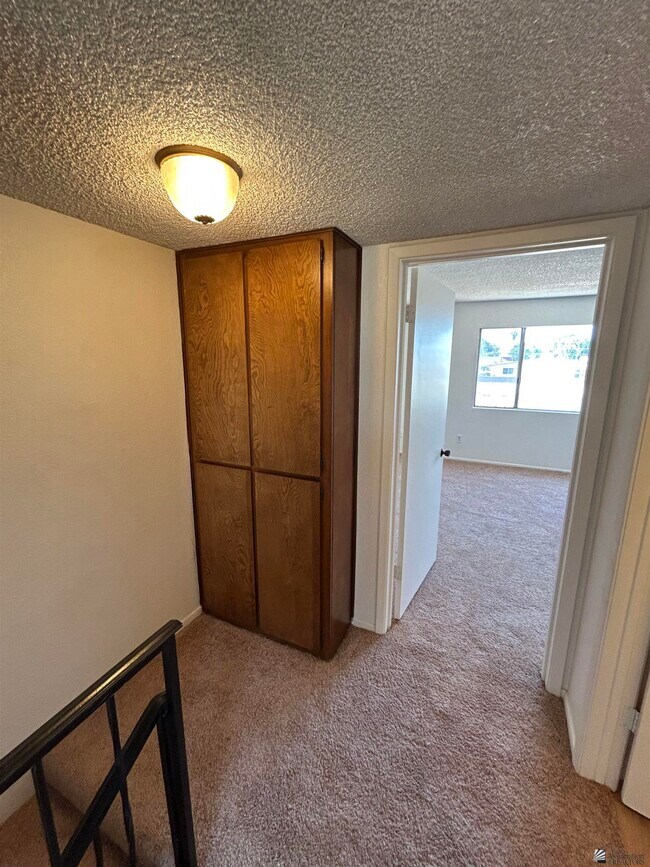 Building Photo - 2490 W Yowell Ct
