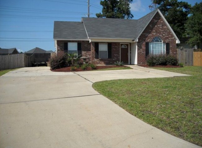Building Photo - 1207 Moss Hill Dr