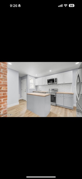 Building Photo - 1709 48th St