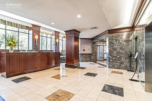 Building Photo - 380 Rector Pl