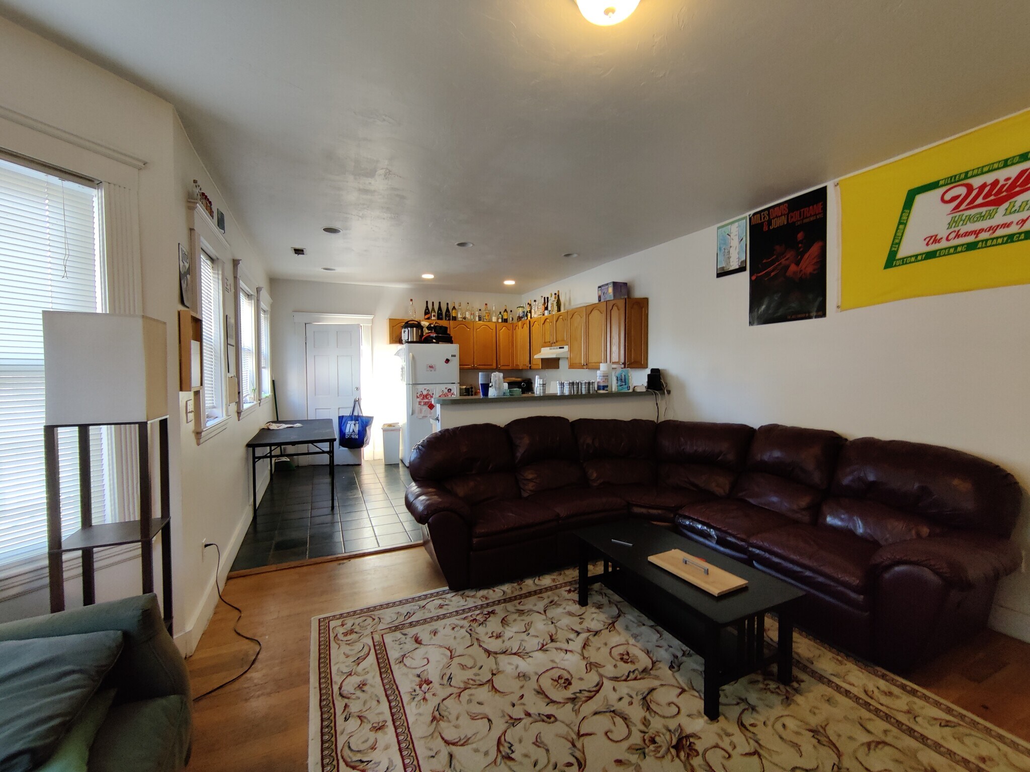 Building Photo - 51 Gardner St