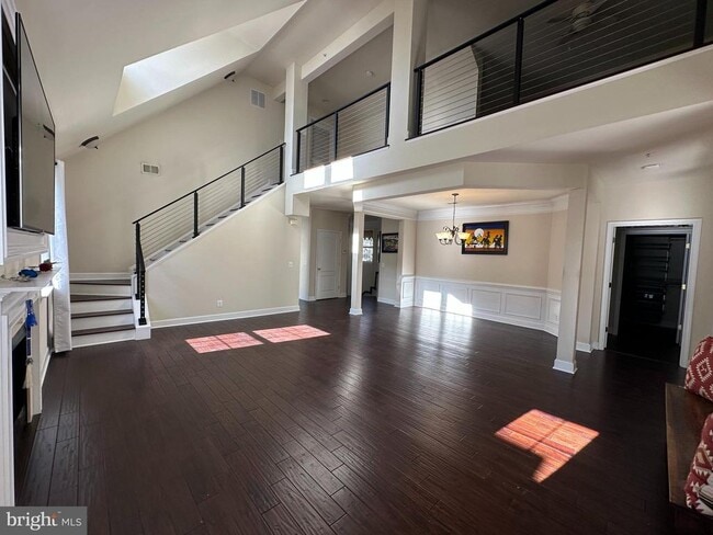 Building Photo - 13846 Greendale Dr