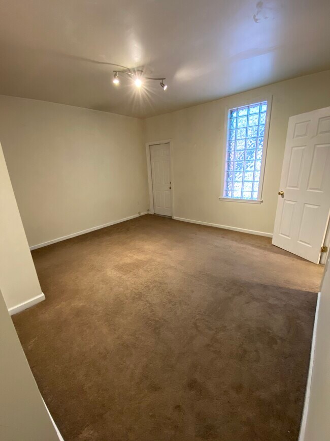 Bedroom 2 - 156 S 18th St