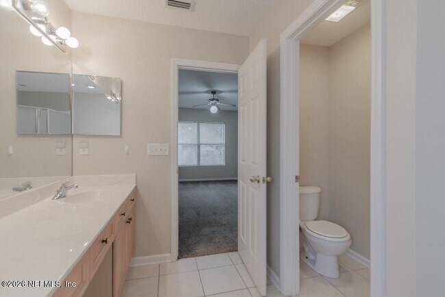 Building Photo - 684 Sid Dr