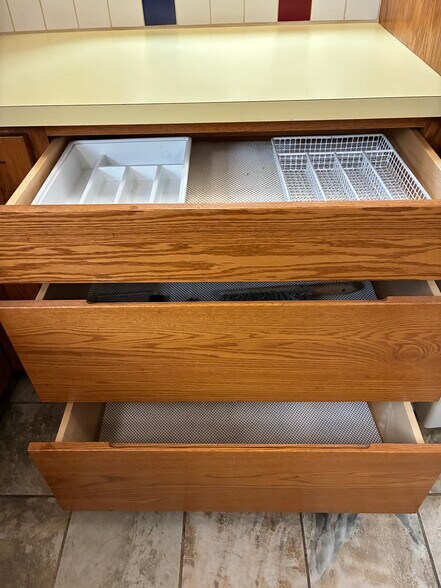 Building Photo - 5508 SE Harold St