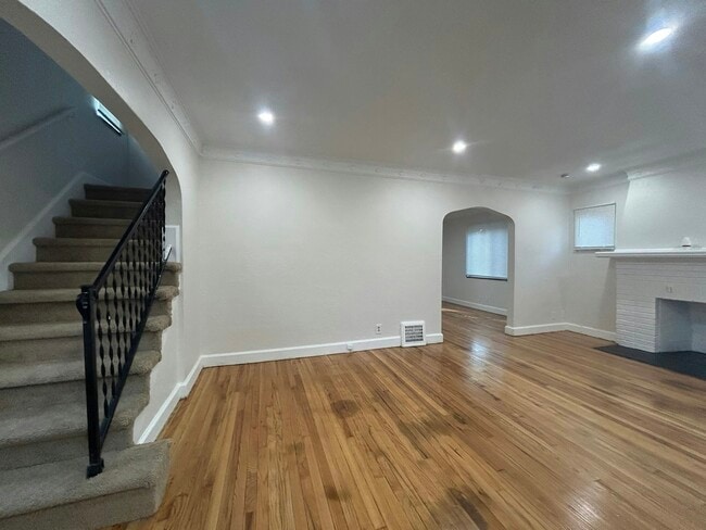 Building Photo - 9585 Terry St