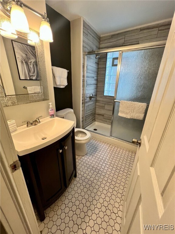 Building Photo - 1691 Hertel Ave