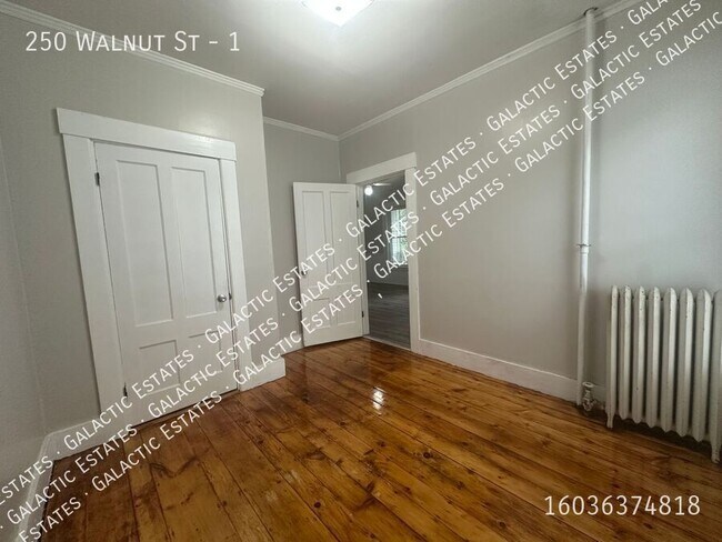 Building Photo - 250 Walnut St