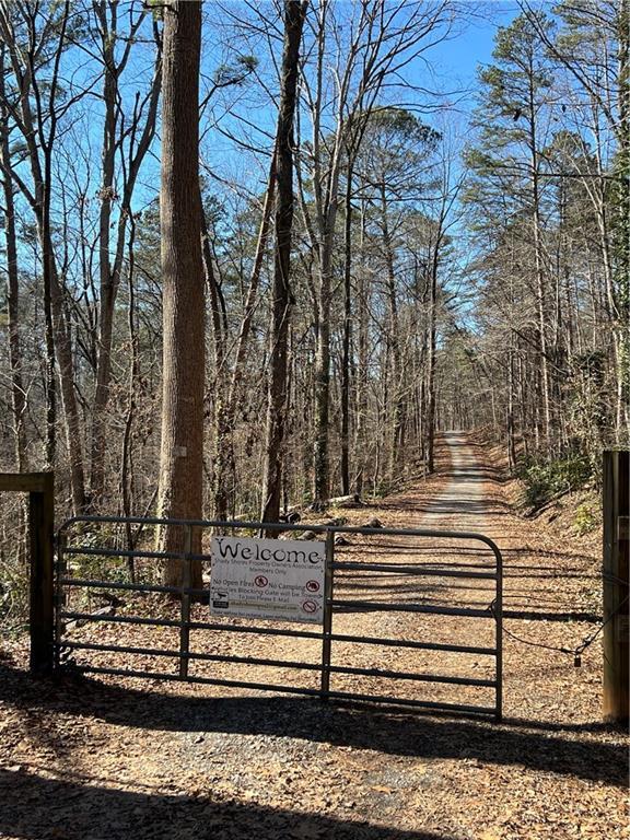 Building Photo - 5485 Mercedes Dr