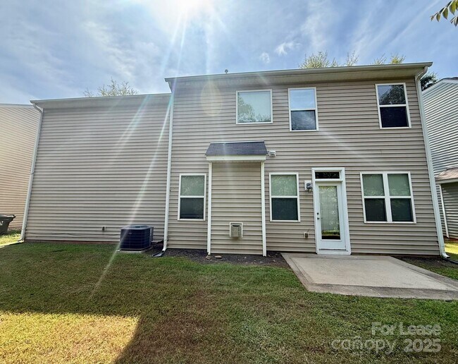 Building Photo - 17208 Caldwell Track Dr