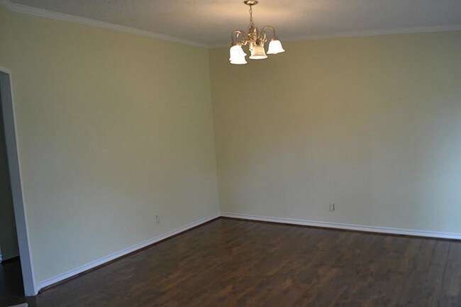 Building Photo - 11862 Cedar Ct