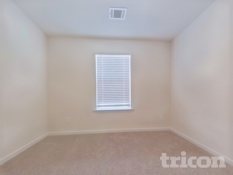 Building Photo - 443 Prescott Wy