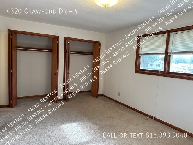 Building Photo - 4320 Crawford Dr