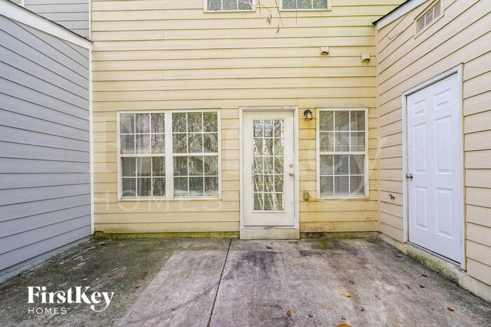 Building Photo - 7128 Brookview Way
