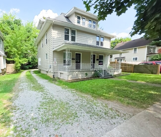 Building Photo - 905 Berwin St